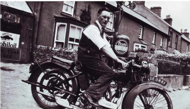 Joe Stevens, Mercury Garage, Dinas