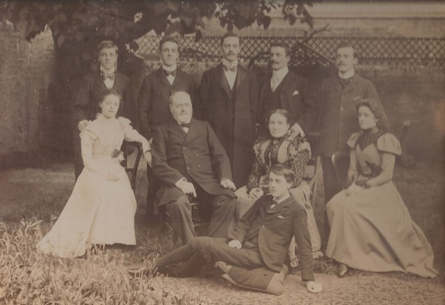 Chelsham Road family