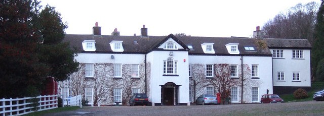 This was the seat of the Bowen family from the 1500s to 1956