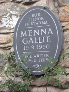 Menna Gallie plaque