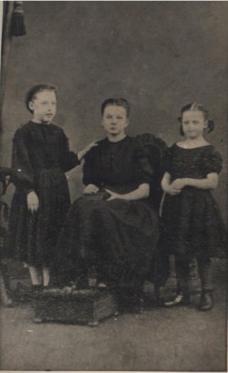 Jessie Press_and sisters